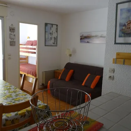 Apartment Beautiful Apt Classified 2 Near The Port